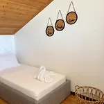 Andreas Village Apartment