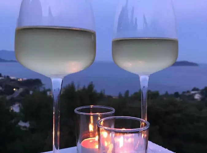 Andreas Village 아파트